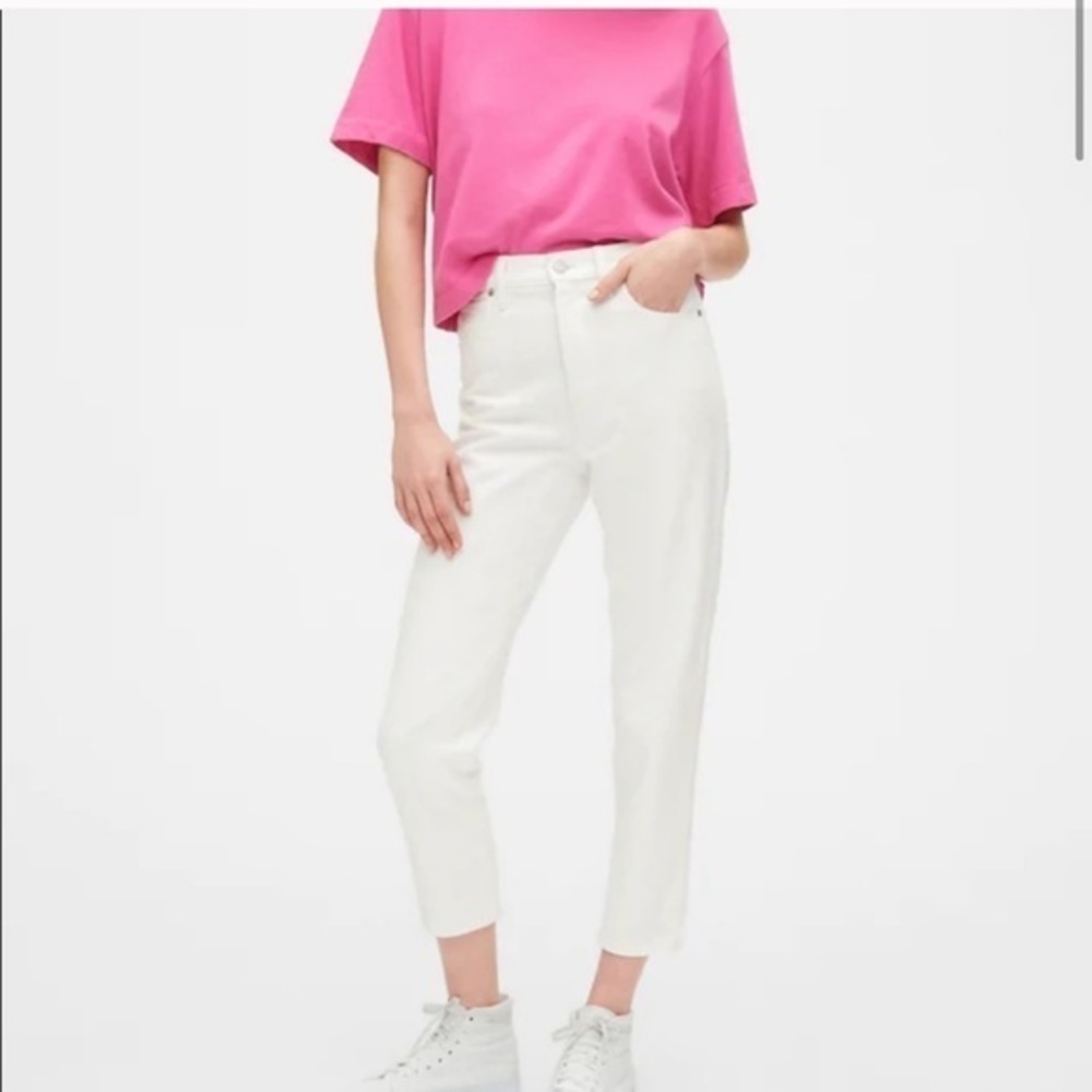GAP‎ Mom Jean in white